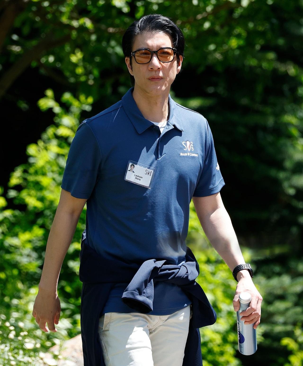 这是王力宏？在离婚风波之后，他的形象和以前截然不同。
不少有钱人，都跑去参加太阳