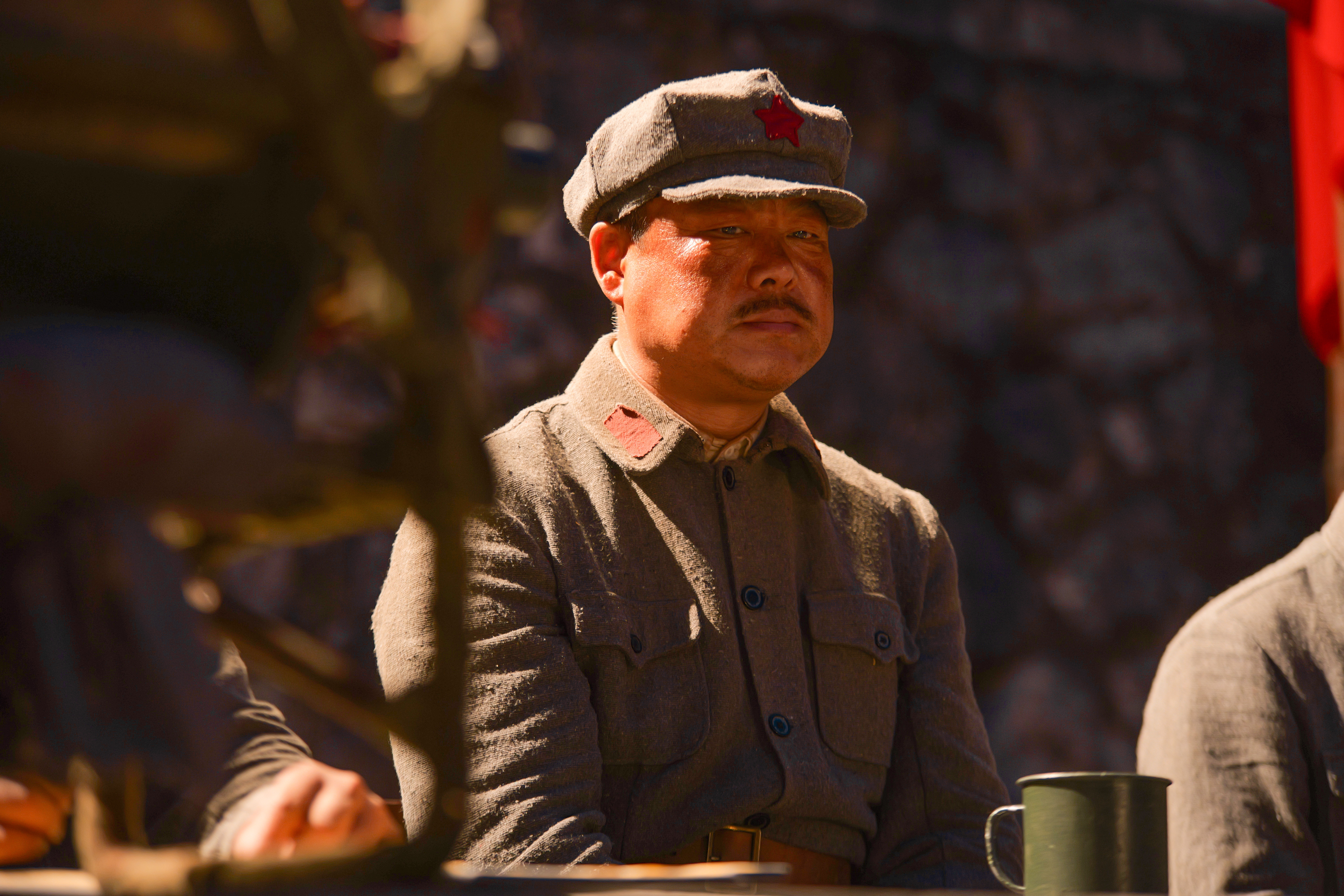 #我在长征路上开超市首日播放量破千万##我在长征路上开超市#《我在长征路上开超市