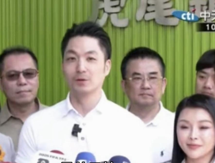 蒋万安“乐见分享”：自己的政策被偷了，还教小偷怎么用？

赖清德推出育儿政策，蓝