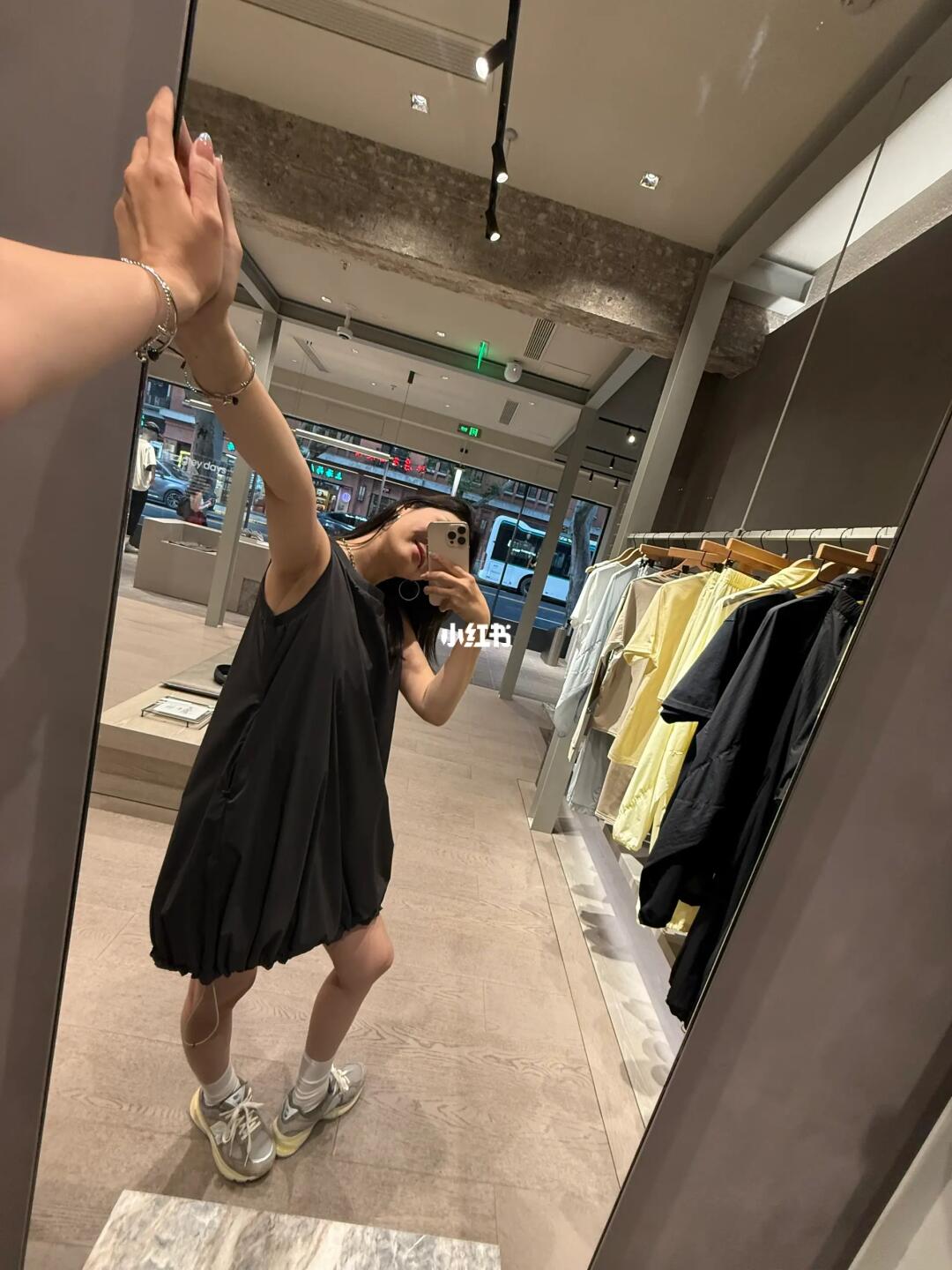 试衣服神马的，最开心了！