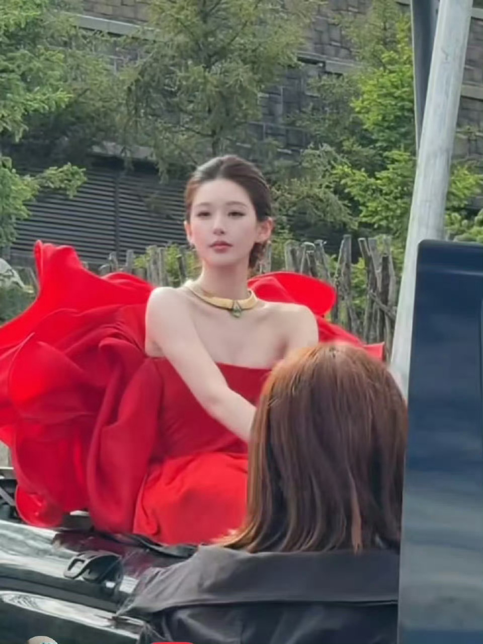 你也是来参加我和赵露思婚礼的吗🥺 