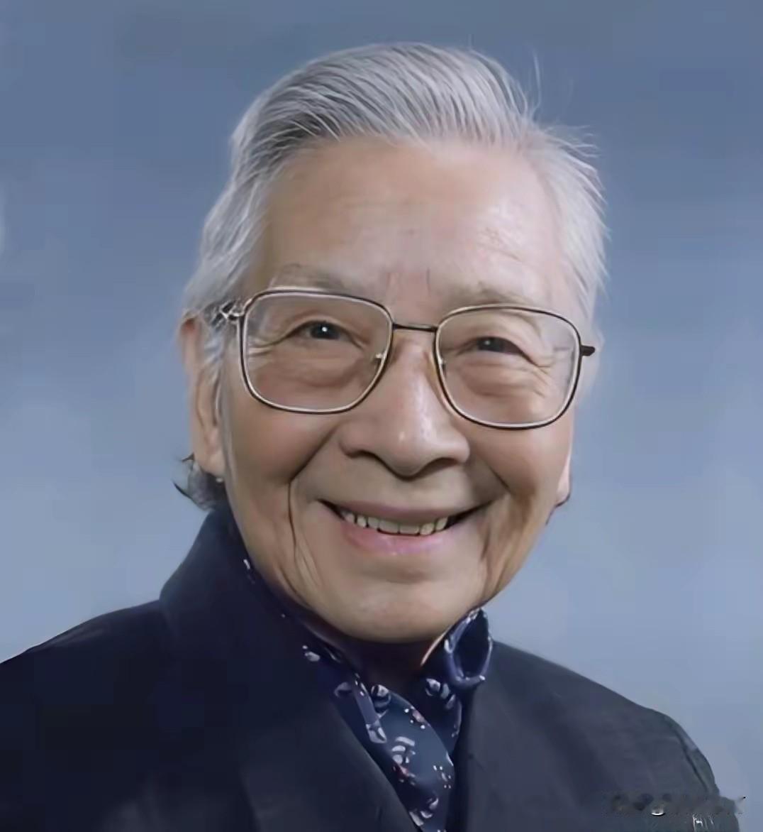 🍁“公者千古，私者一时。”这位慈眉善目的老人，用这八个字精准道出了人民群众的心