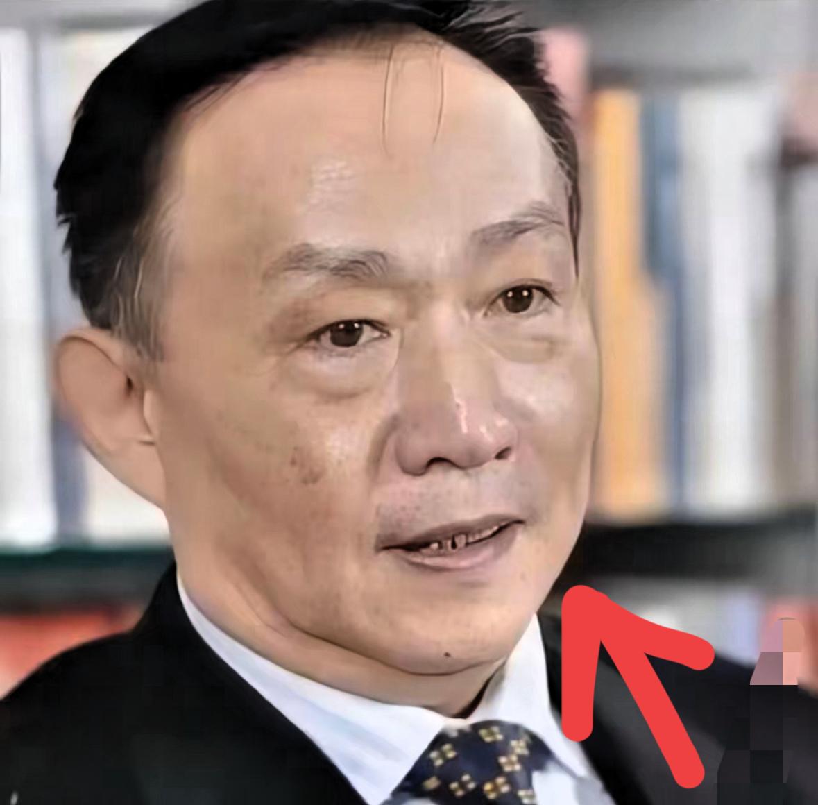 郎咸平我不意外。
​温铁军我也不意外。
​唯独让我没想到的是，这年头真学者这么少