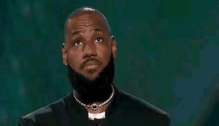 NBA每个时代的老大，真不是一个模子刻出来的。

90年代的乔丹就是那个标准，那