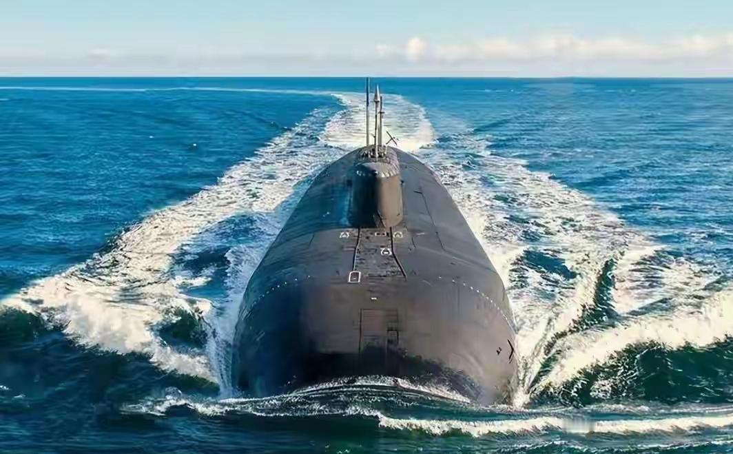 俄系武器，最后的尊严就是核潜艇。说来也怪，俄系武器往往蕴含浓烈的粗犷强悍气息却不