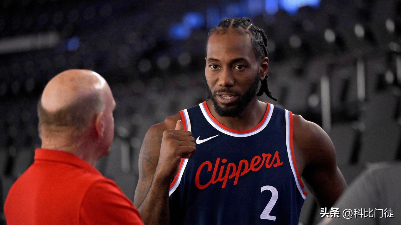 从开局6-21到能为季后赛拼一次，确实还不错咯；可惜哈登走了；柯林斯，小琼斯也经