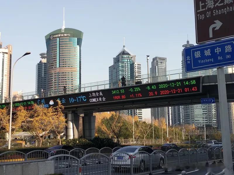 哇塞，沪深京三市这成交额简直炸裂！据同花顺iFinD数据，超3.5万亿元的成交额