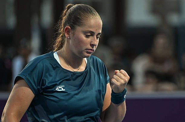 网坛风云 奥斯塔彭科横扫晋级多哈8强多哈1000赛，奥斯塔彭科6比3、6比1横扫