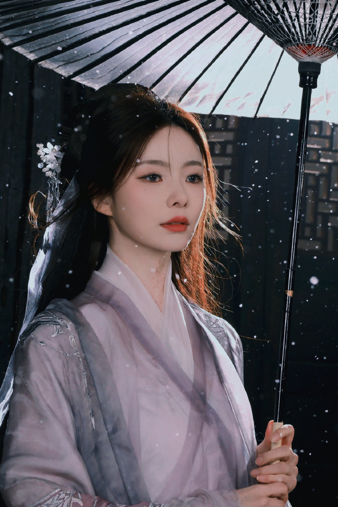 陈卓璇怎么美成这样 陈卓璇冬至古风小陈，冬至快乐