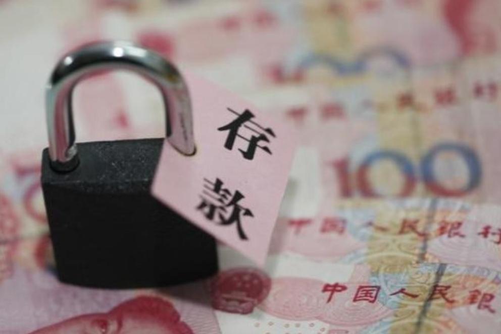 国家下死命令：2027 年城投清零！中小城市的公交、供水会涨价吗？
最近 “20