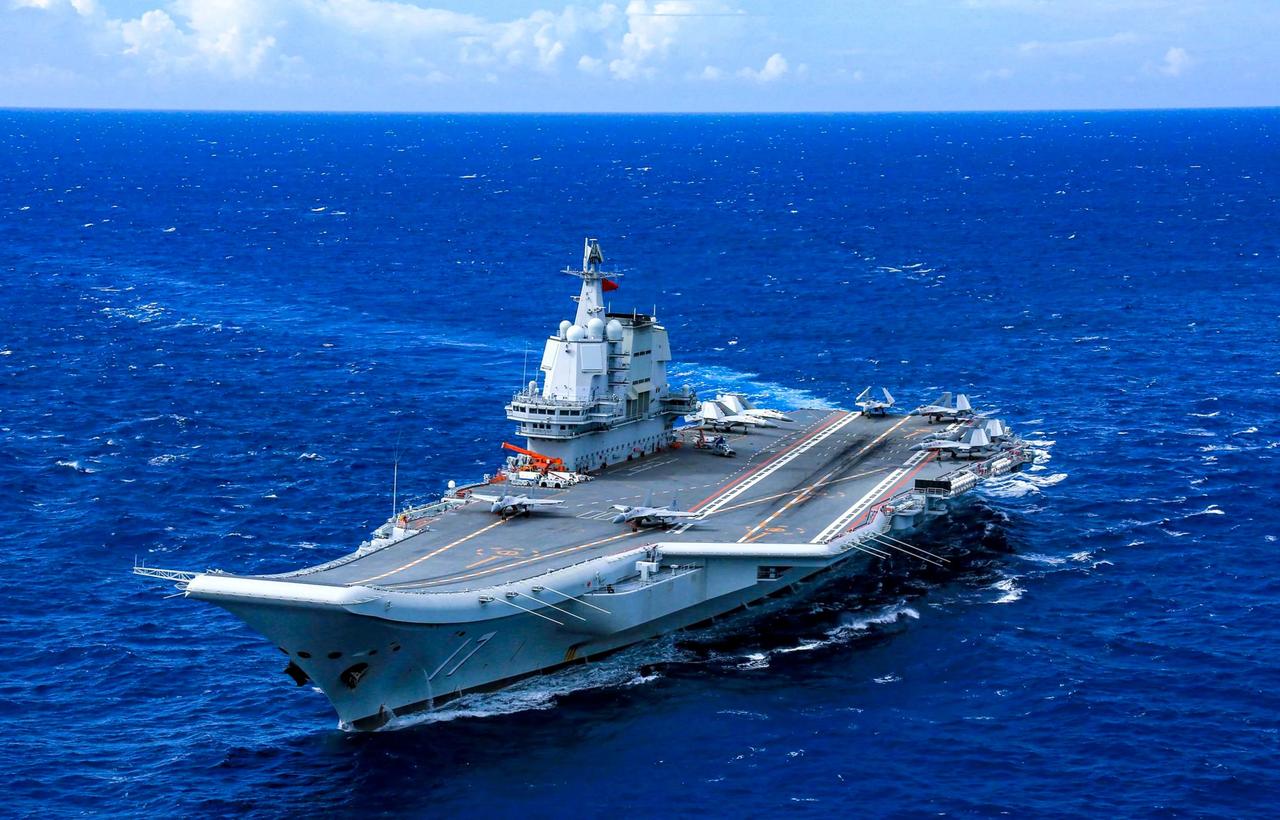 对于中国海军辽宁号航母突然出现在菲律宾，菲律宾媒体在2026年10月23日报道称