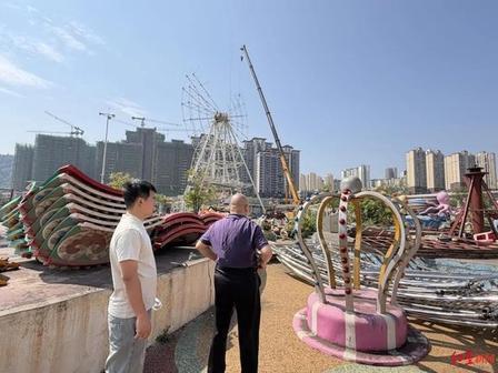 离谱！贵州毕节老板砸4300多万建游乐园，签20年租期没经营多久就遭强拆，三百米