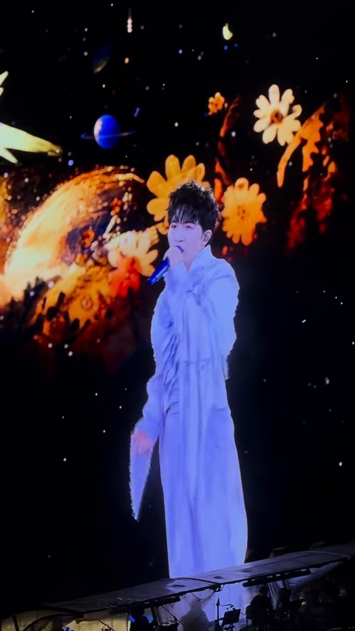 周深在长沙唱如愿周深长沙如愿大合唱周深在长沙唱如愿，果然一场不去就会出事的 ​​