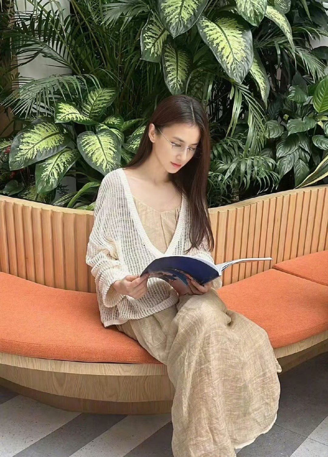 黄圣依可以自己选剧本了，依姐能自己选剧本啦，期待和更多优秀团队、演员合作，狠狠期