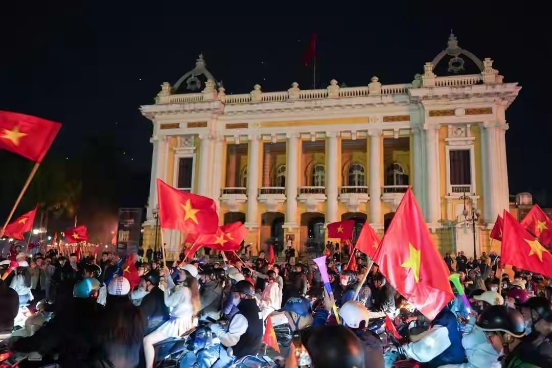 本届U23亚洲杯越南进步确实神速。
小组赛是一路高歌猛进，2-0完胜约旦，2-1