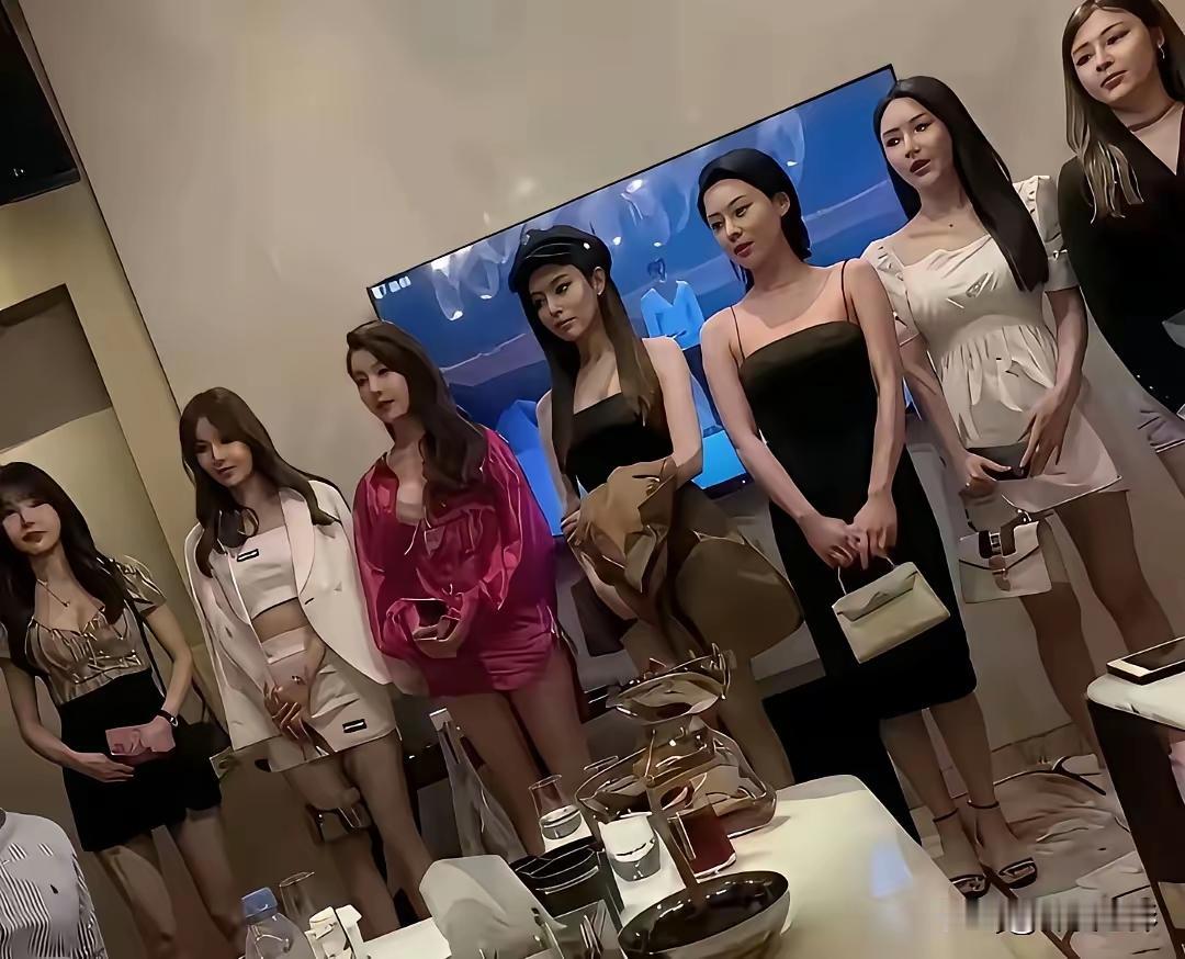 我付出，你买单……
听说她们最后都去了农村……
这是个好事啊，
往上不封顶，
往