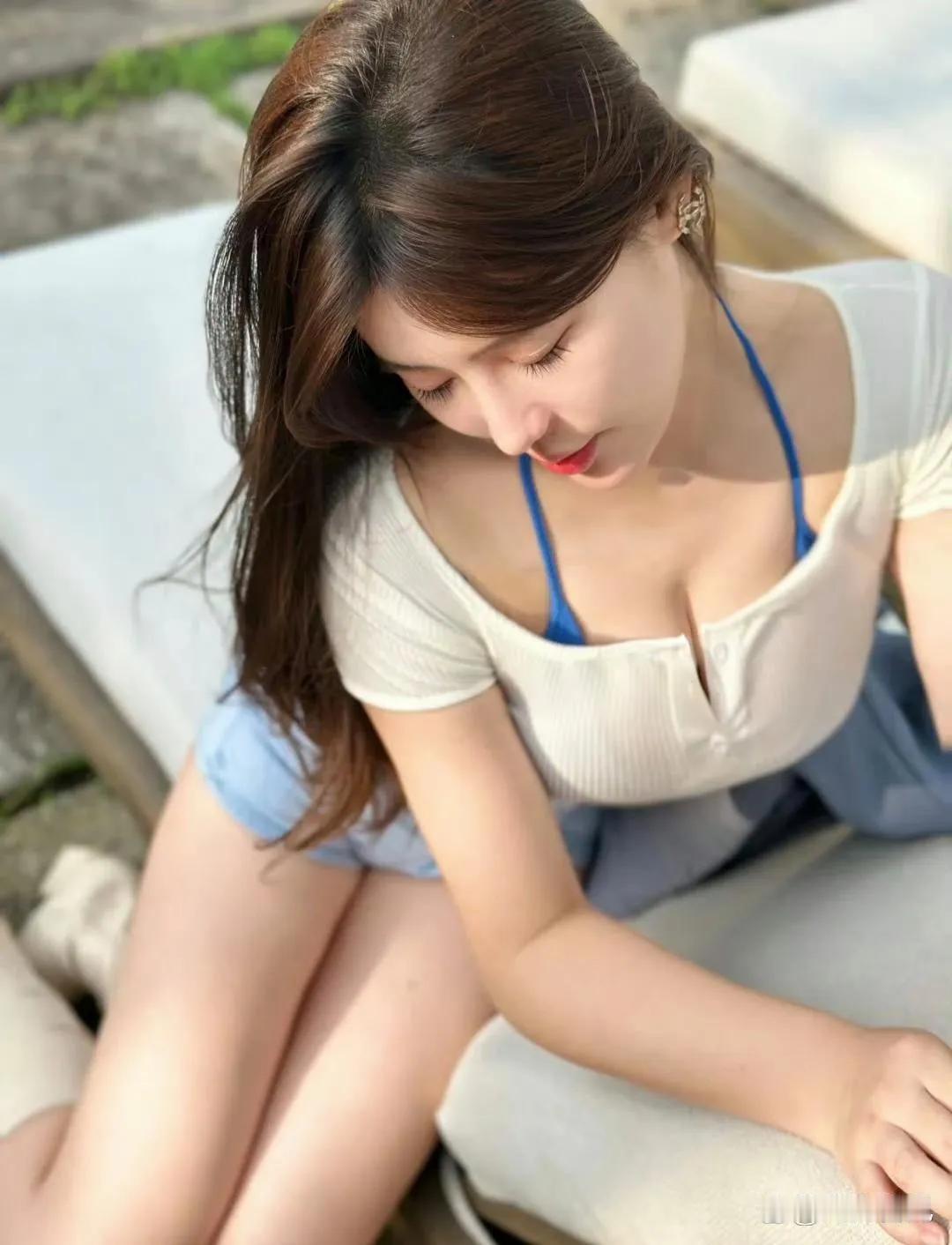 靓丽美女
