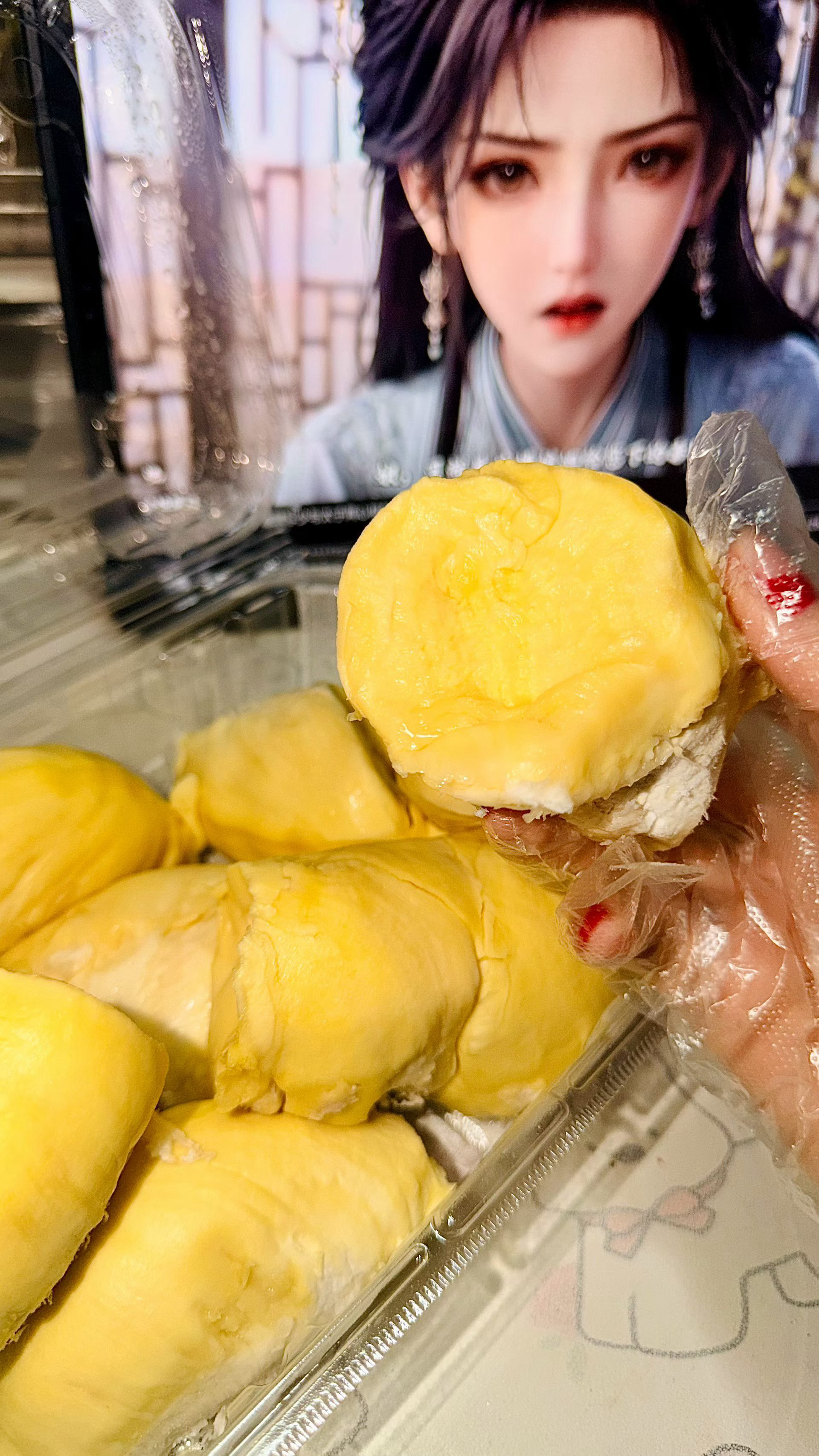 终于闲了下来吃个披萨🍕and一个大榴莲 ​​​