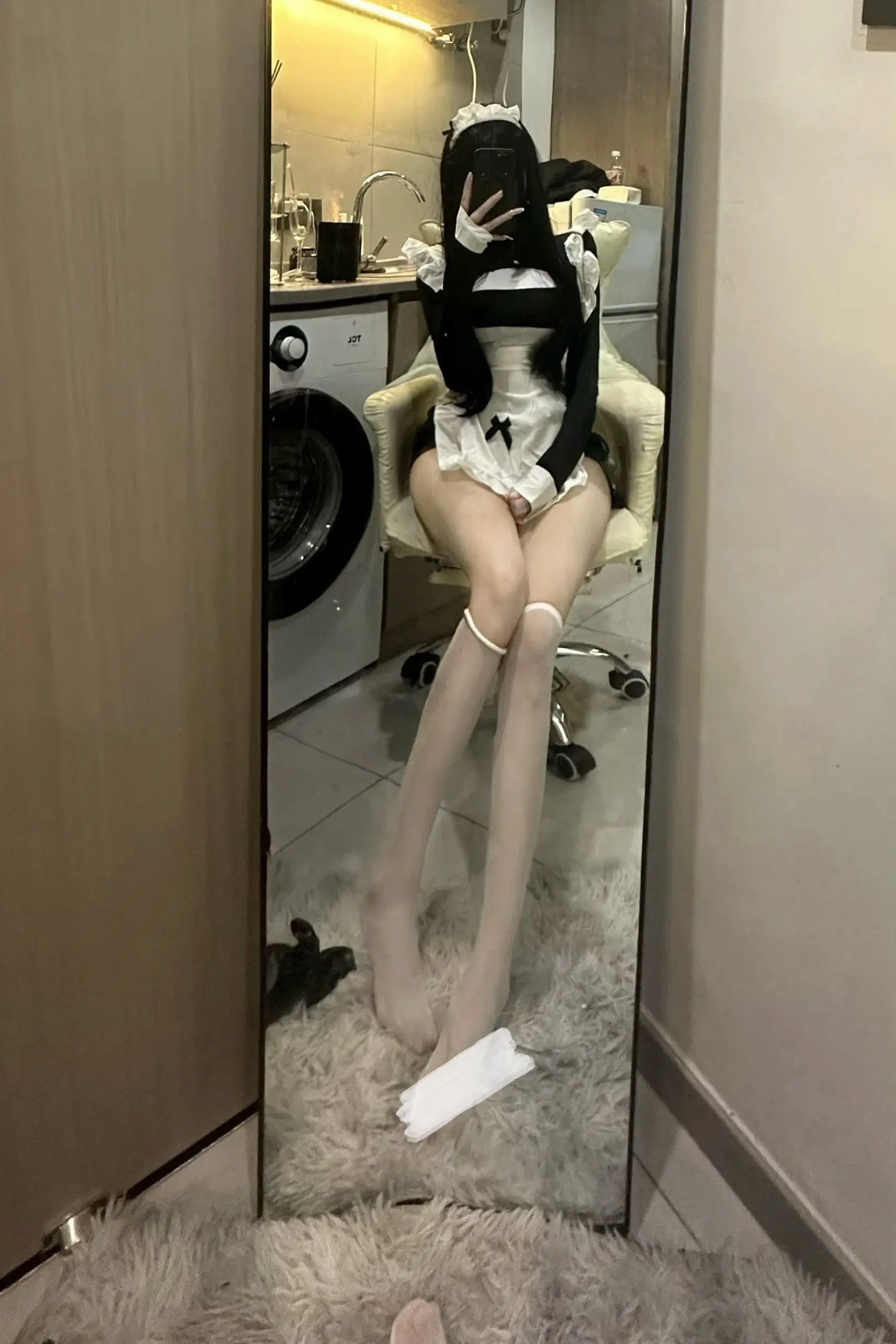 挣很多钱 把不喜欢我的男人养起来当狗玩
