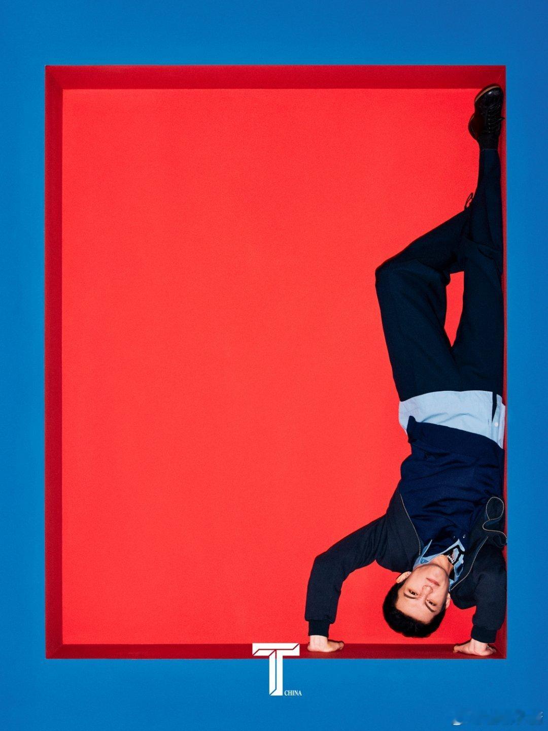 色彩碰撞像打翻调色盘，少年意气是春日最鲜活的诗。四月刊封面太可啦黄子弘凡T锦绣四