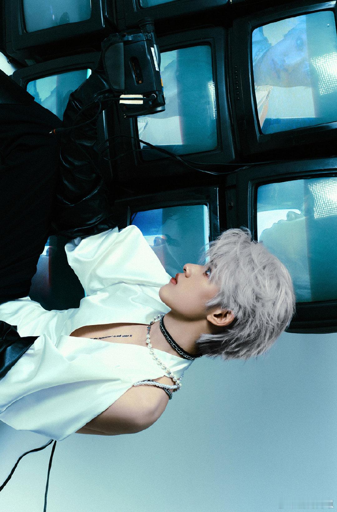 张极后背上写了粉丝名字 天呐张极这波宠粉杀我！后背上写着粉丝名字orange，肉