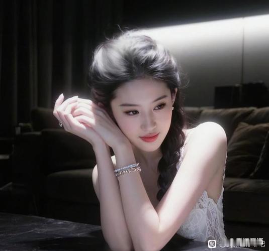 真是粉丝行为偶像买单，神仙姐姐根本不需要ai图片呀 ​​​
