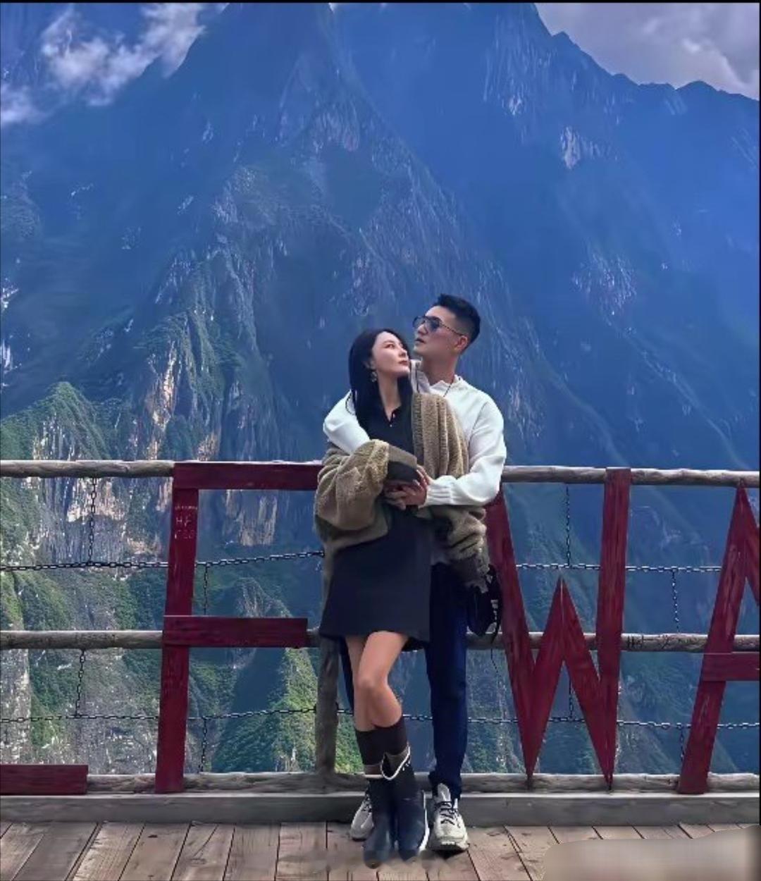 何捷给天下男人上了一课，娶媳妇可以娶漂亮的，也可以娶经济独立的，但千万不能娶三观