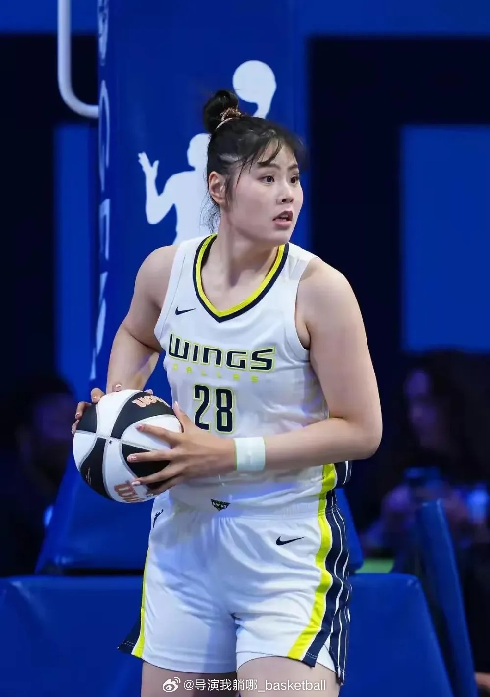 山西女篮迎来重磅引援，他们签下超级内线李月汝，上赛季山西队拿到WCBA亚军，在李