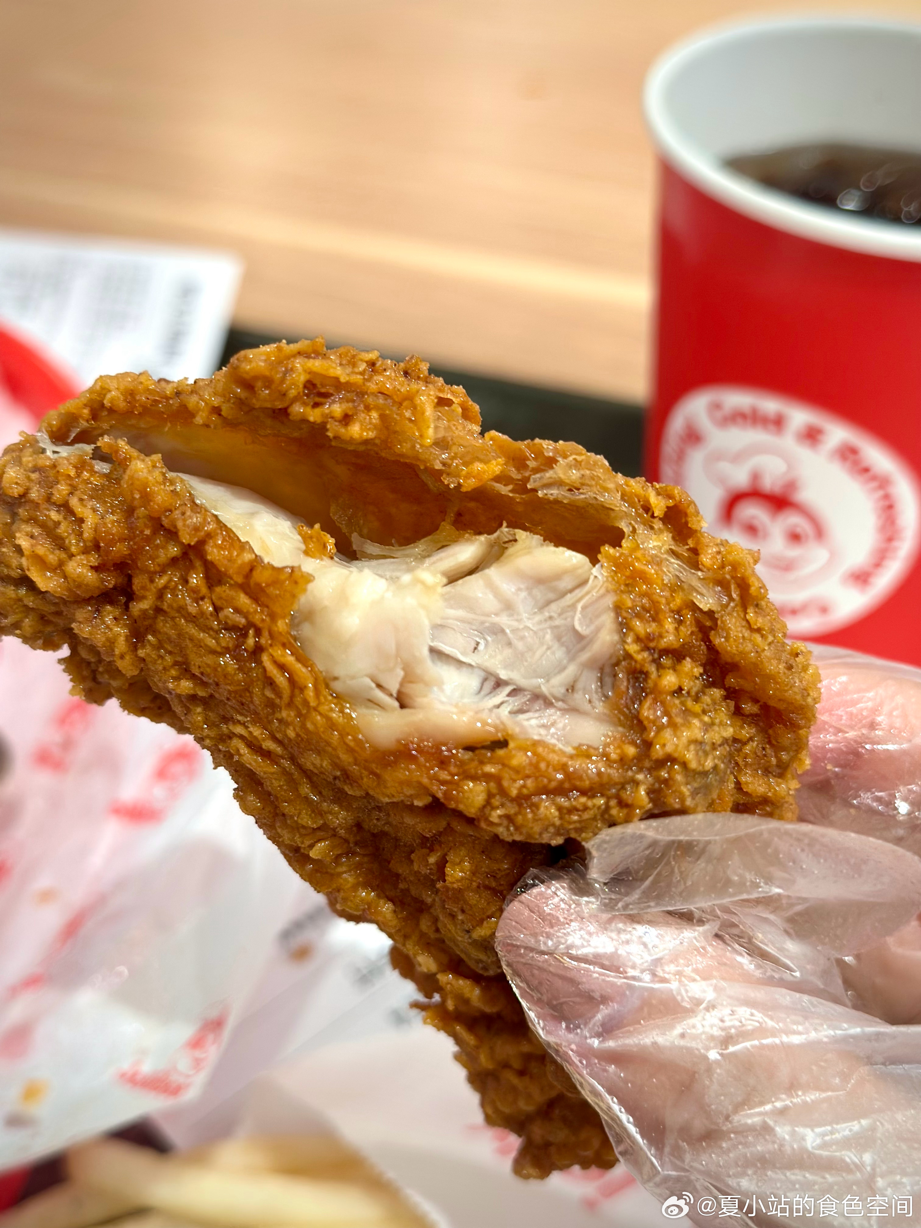 美食  在香港2w步的一天超想吃的泰面  开门前半小时到达就没有排长队遇到jol