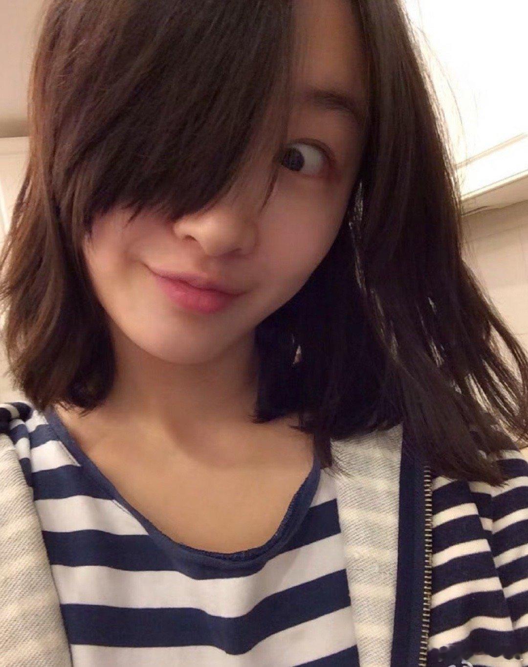 早期的周冬雨 ​​​