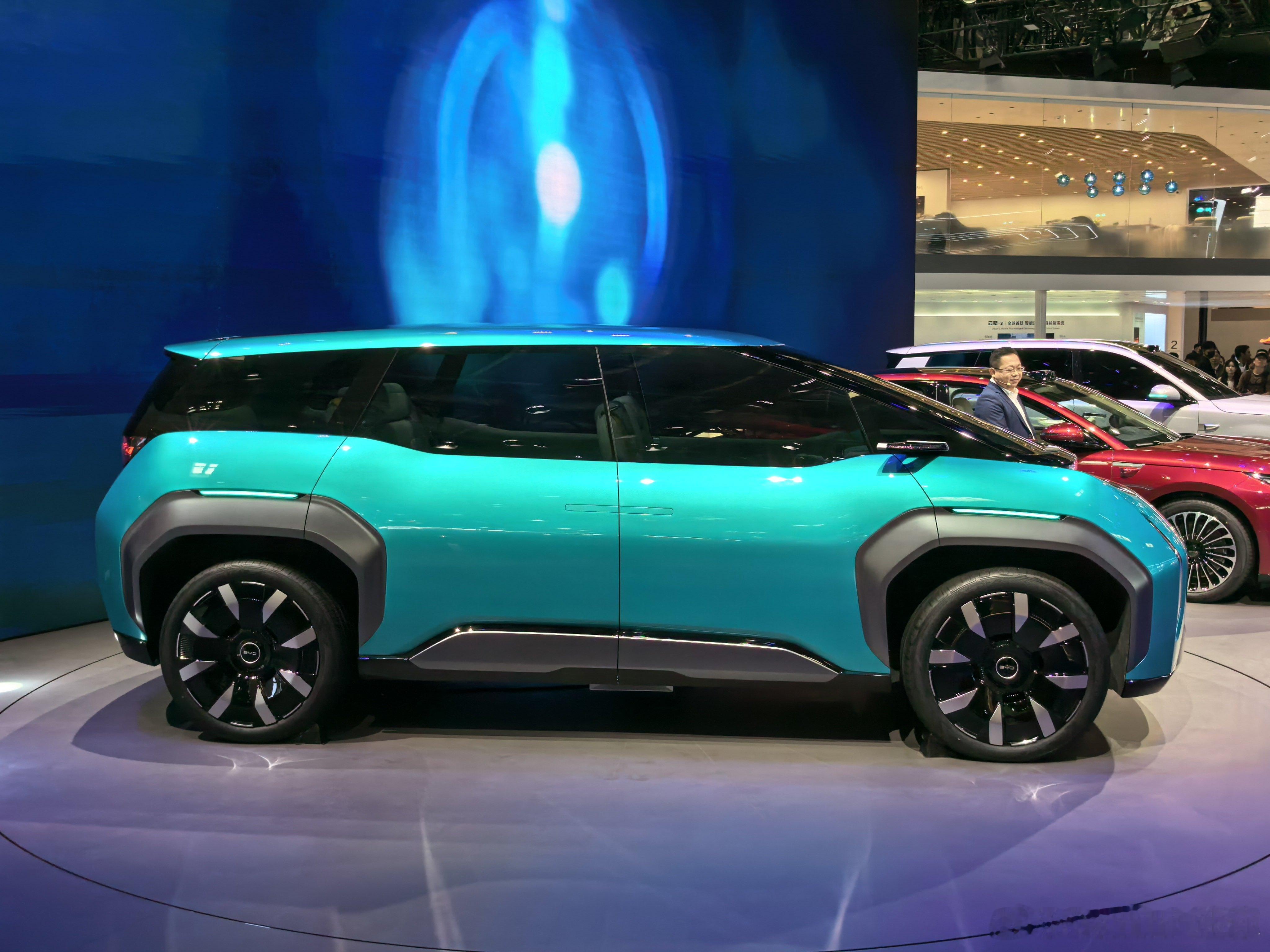 比亚迪海洋网MPV的概念车，这款MPV很不一样官方说这是能越野的MPV（长城：）