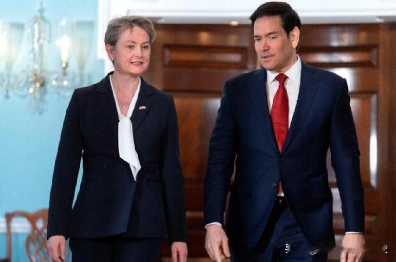 英国宣布对几家俄罗斯媒体和创意组织实施制裁！
周二，英国宣布对俄罗斯媒体实施制裁