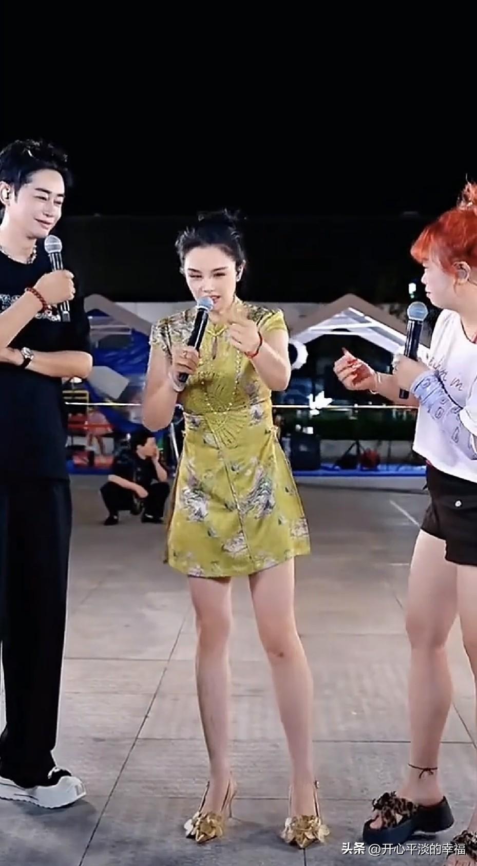 马大雁和红豆都是女人励志的榜样。经过自己的努力她俩就像变了一个人，年轻了，洋气了