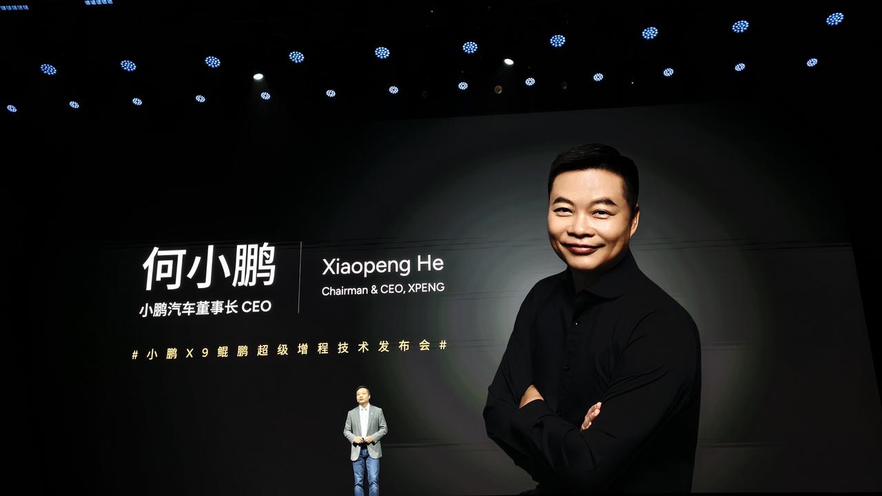 何小鹏：从今天开始小鹏不再只是一家制造纯电汽车的公司！