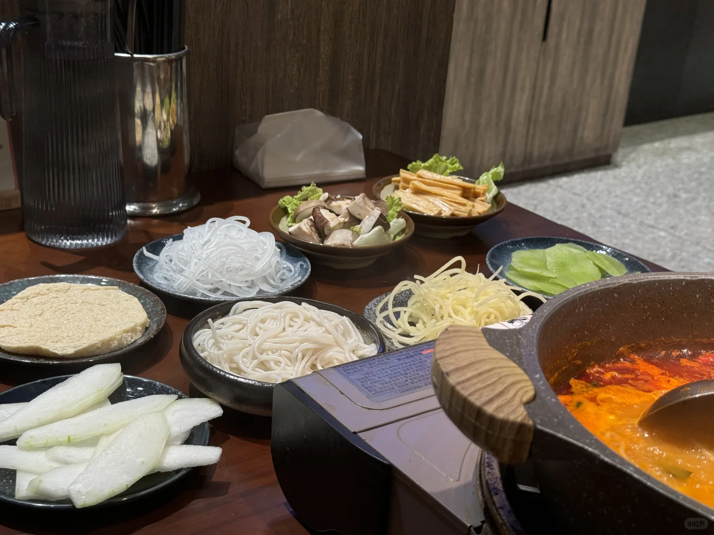 酸汤＋鲜牛肉＋胡辣椒蘸水都给我去试（猛虎咆哮！） 不夸张的说来他家吃完...