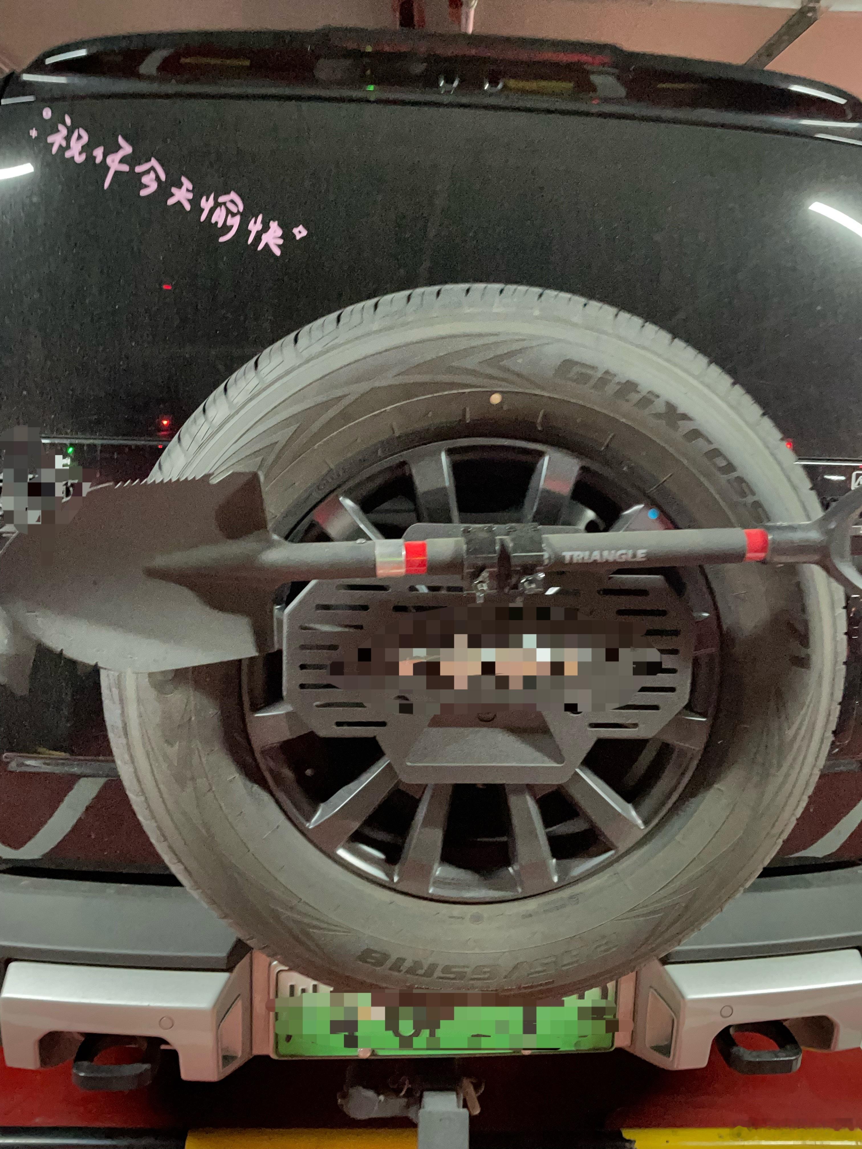 生活中需要的还只是有个越野样子的车，真正需要越野的时候并不多，除非你是玩家，所以