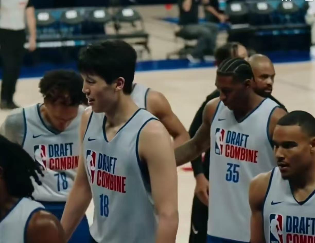 随着杨瀚森在NBA逐步适应赛场，不仅仅开拓者球队和杨瀚森本人吸引了超高的人气，其