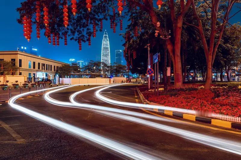 “一张蓝图绘到底，一茬接着一茬干”，这话就像给咱们的发展之路装上了“导航仪”，它