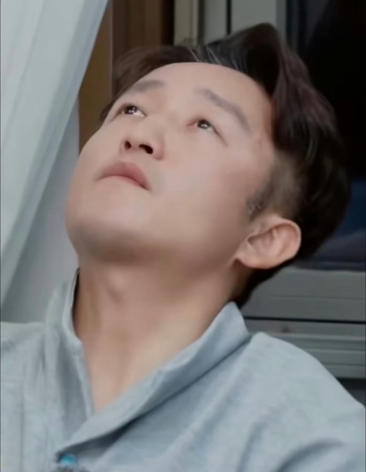 邹市明被岳母称废物这种日子也过得下去，邹市明图啥呀，窒息感满满，自己赚2亿是废物