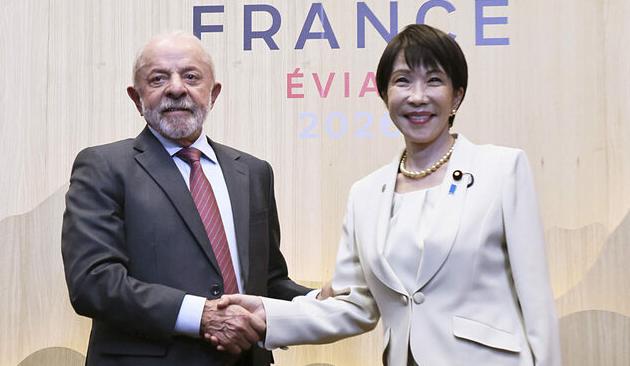 据英福拜媒体报道，G7峰会还没散场，巴西总统卢拉和日本首相高市早苗就一起宣布了一