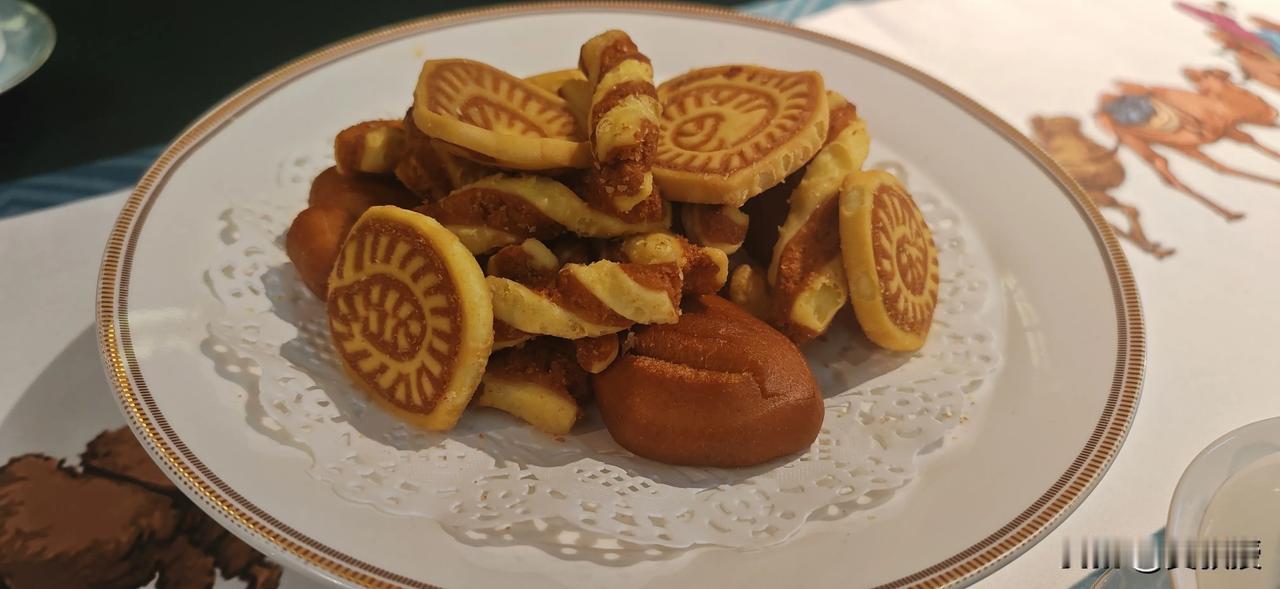要了命了
兰州的美食实在是太多了
我这肥胖的身子，克制不住美食的诱惑
那是咔咔一
