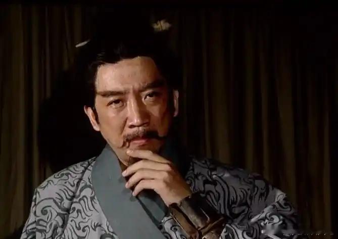 三国 倘若于禁誓死不降，在曹魏阵营会是什么地位？于禁早年随同乡鲍信征讨黄巾军，鲍