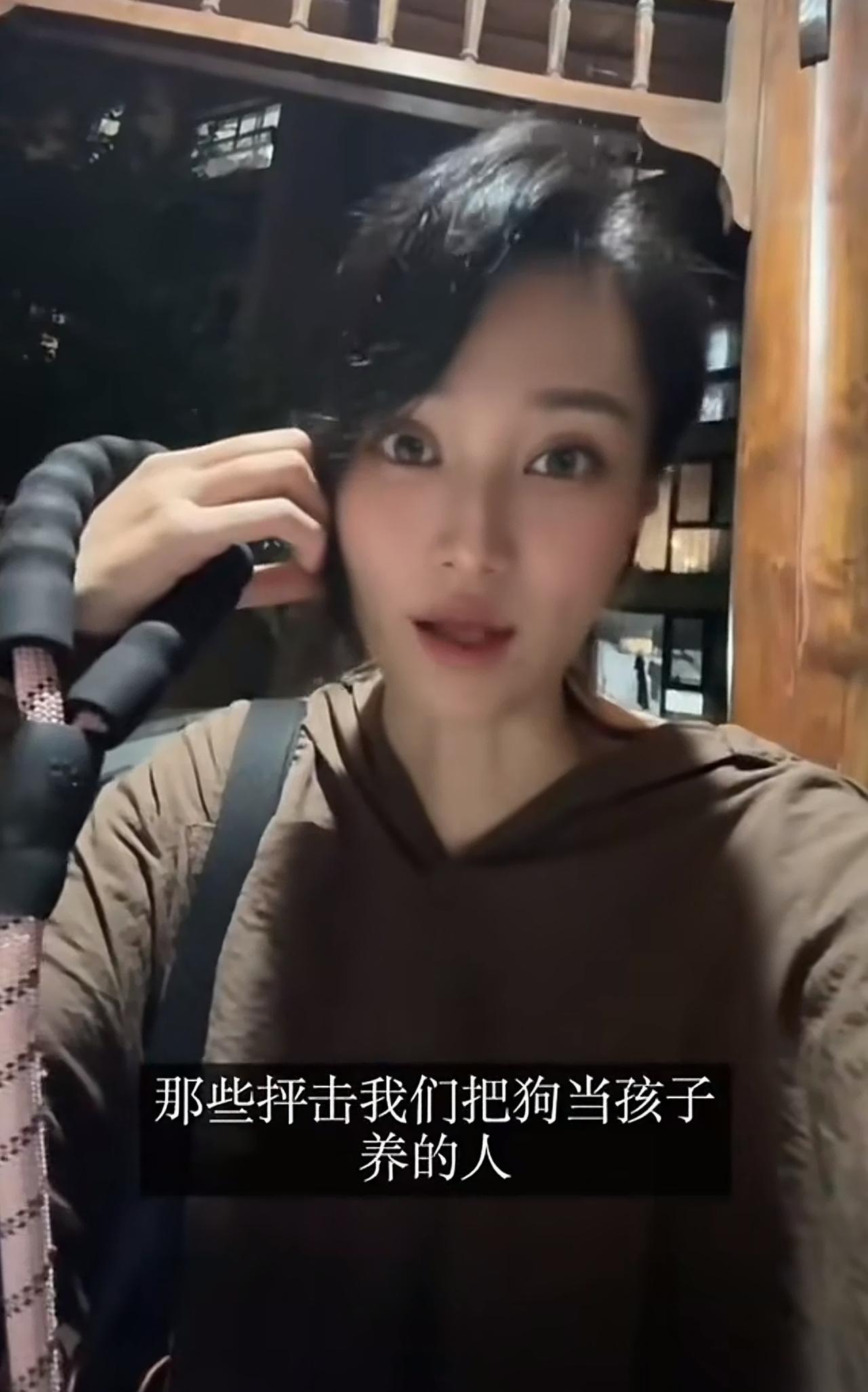 没人羡慕孝顺狗的人，那是你的自由，无论你把都当做孩子，父母还是配偶，都没人羡慕，