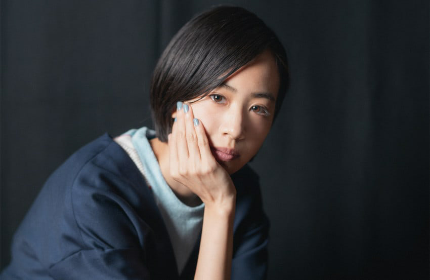 日娱新闻石桥静河 石桥静河 杂志《FRaU》采访美图以及无字美图。 