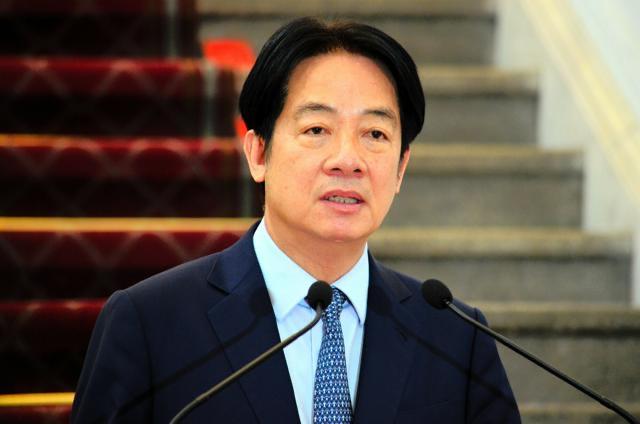 赖清德出不去了
非洲之行，临飞前被“腰斩”
赖清德原定 4月22日 出发，飞非洲