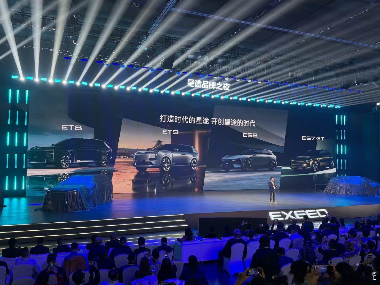 把「吃百家脸」和「要脸」写在脸上