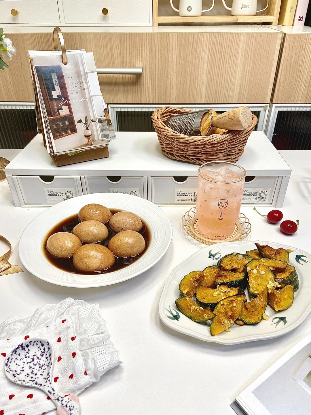 早餐打卡～蒜蓉烤南瓜+普洱茶叶蛋