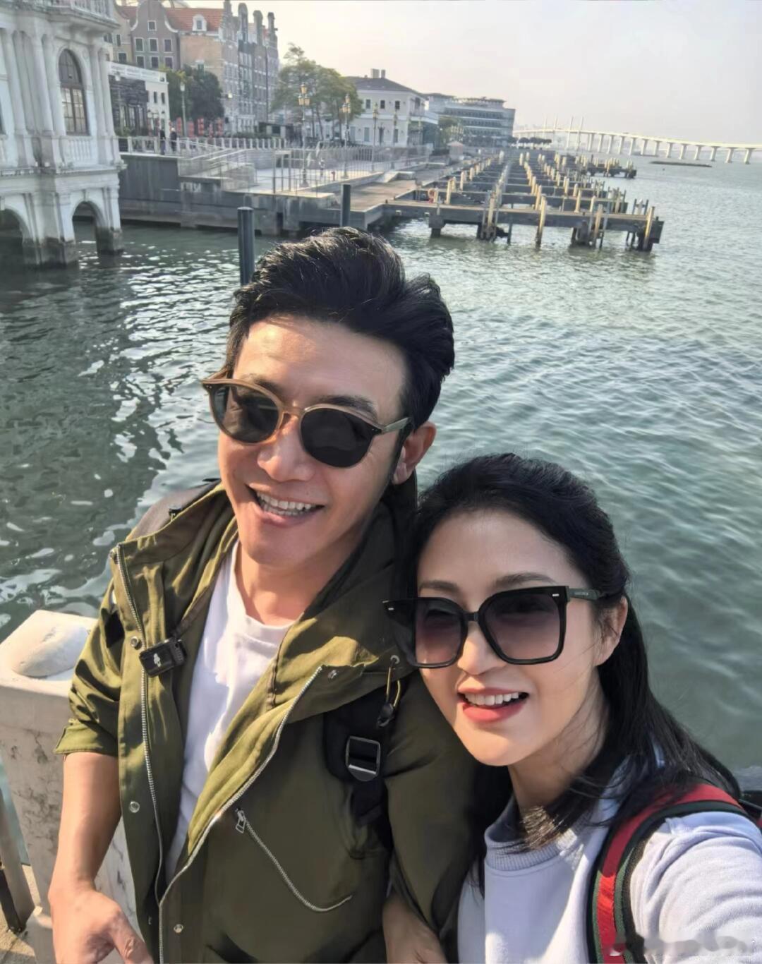 陆毅就是这样被鲍蕾钓成翘嘴 鲍蕾用三十年证明：抓住一个男人的心，未必先要抓住他的