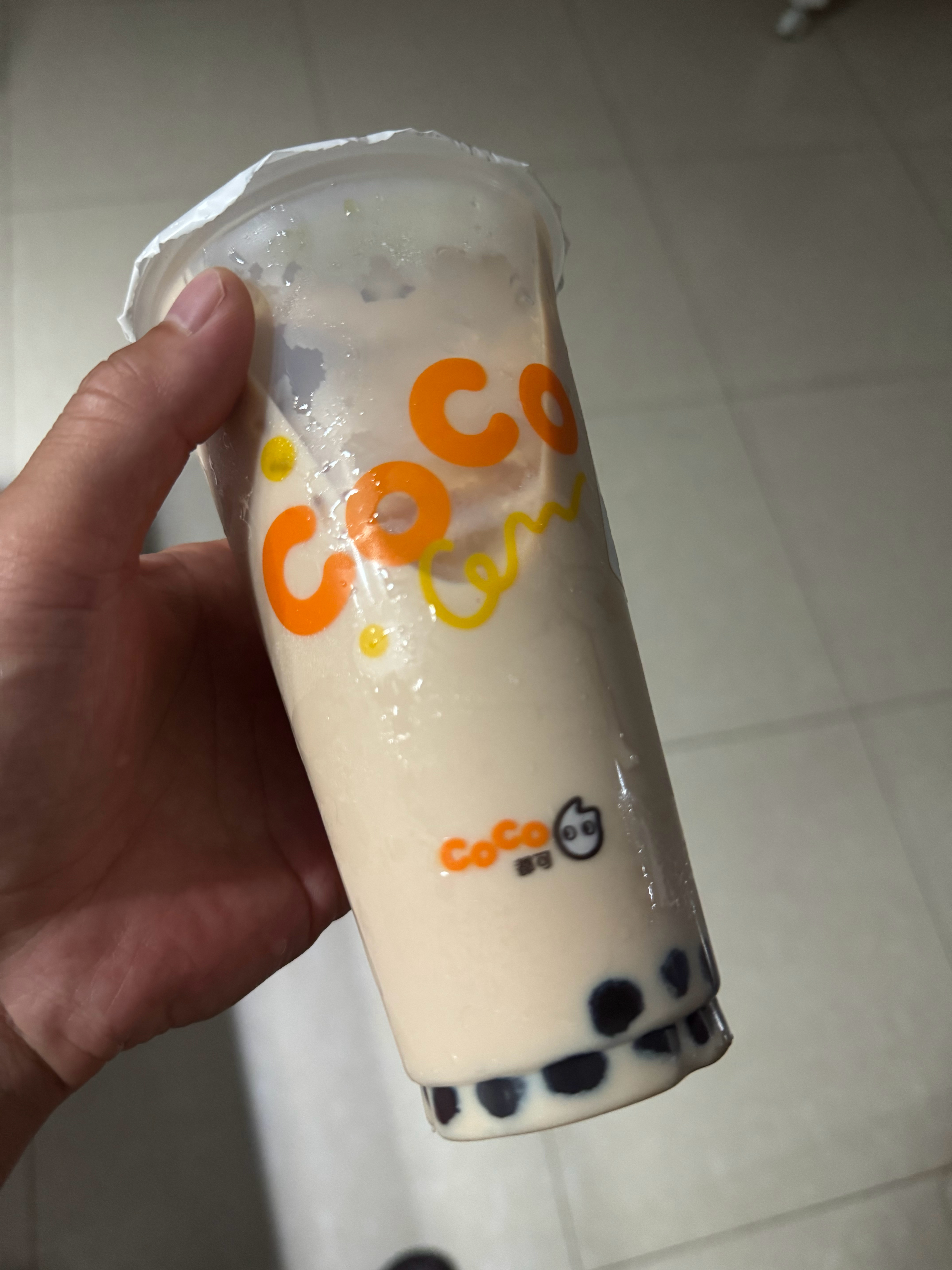 立秋我媳妇点了两杯常温百香果外卖送来到一杯珍珠奶茶[允悲]告诉我另外一杯你申请退