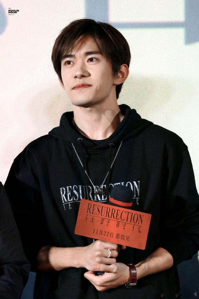 好明媚的玺子哥！ 